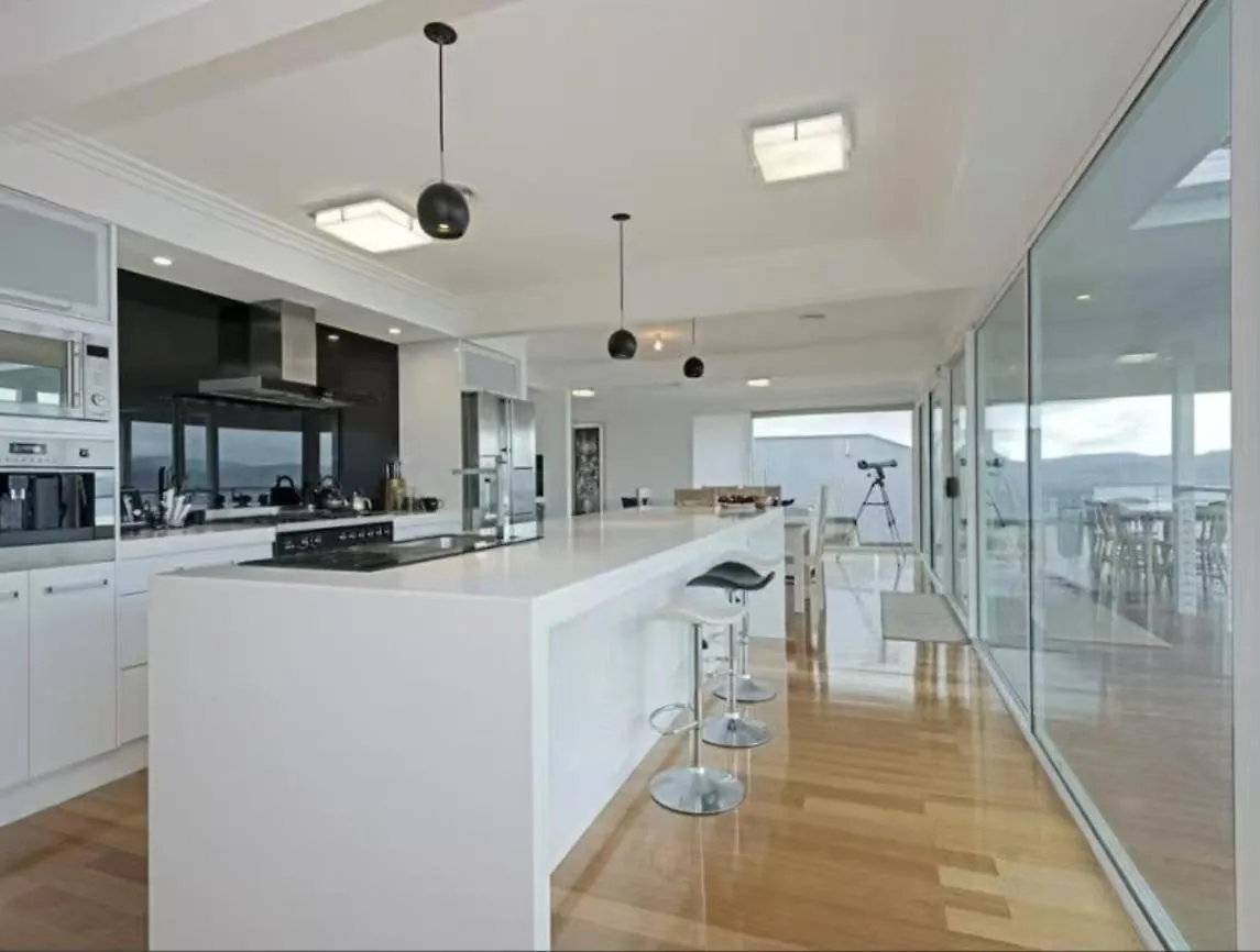 Lipscombe Escape Panoramic Views Luxury And Space Hobart Australia